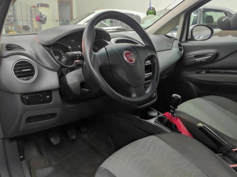 FIAT Punto 1.6 16V 4P ESSENCE FLEX, Foto 8 FIAT Punto 1.6 16V 4P ESSENCE FLEX, Foto 8