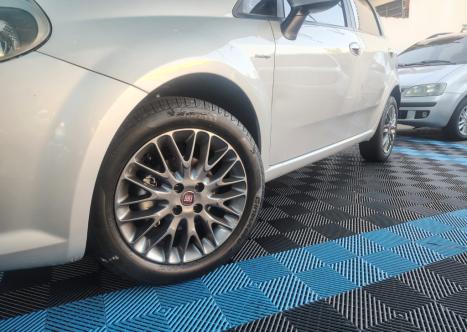 FIAT Punto 1.6 16V 4P FLEX ESSENCE SP DUALOGIC AUTOMATIZADO, Foto 4