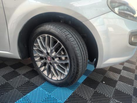 FIAT Punto 1.6 16V 4P FLEX ESSENCE SP DUALOGIC AUTOMATIZADO, Foto 5