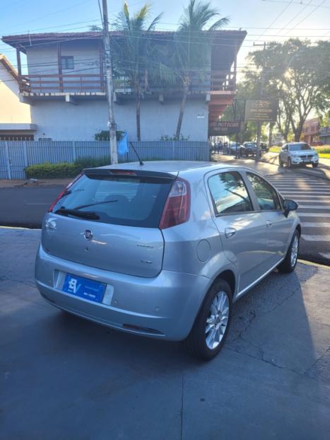FIAT Punto 1.6 16V 4P FLEX ESSENCE DUALOGIC AUTOMATIZADO, Foto 7
