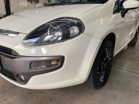 FIAT Punto 1.6 16V 4P ESSENCE FLEX, Foto 2