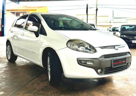 FIAT Punto 1.6 16V 4P ESSENCE FLEX, Foto 3