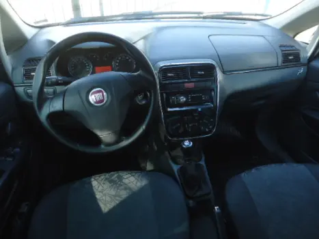 FIAT Punto 1.8 4P HLX FLEX, Foto 4 FIAT Punto 1.8 4P HLX FLEX, Foto 4