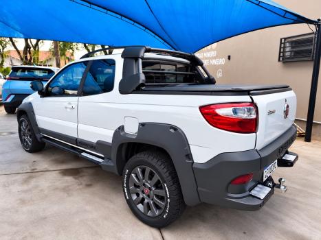 FIAT Strada 1.8 16V FLEX ADVENTURE CABINE DUPLA, Foto 2