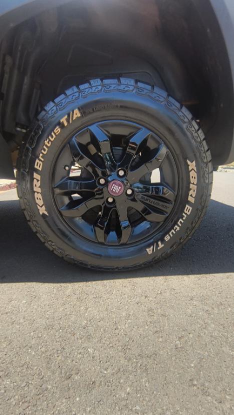 FIAT Strada 1.8 ADVENTURE CABINE ESTENDIDA, Foto 3