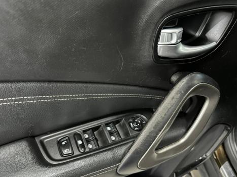 FIAT Toro 1.8 16V 4P FLEX FREEDOM AUTOM�TICO, Foto 9