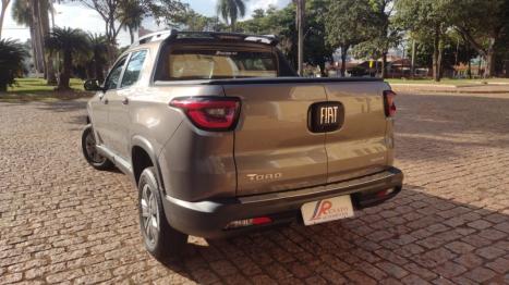 FIAT Toro 1.8 16V 4P FLEX FREEDOM AUTOM�TICO, Foto 2