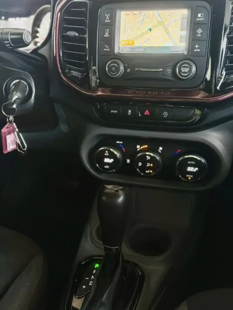 FIAT Toro 1.8 16V 4P FLEX FREEDOM ROAD AUTOM�TICO, Foto 18