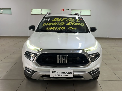 FIAT Toro 2.0 16V 4P VOLCANO 4WD TURBO DIESEL AUTOMTICO, Foto 2