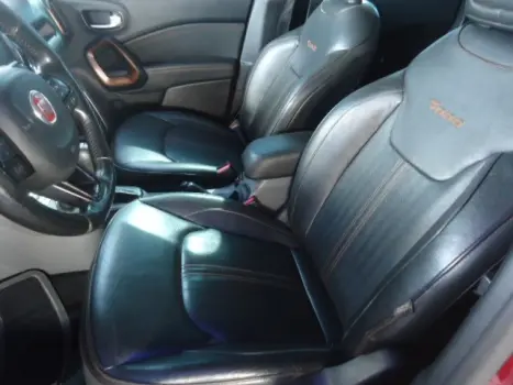 FIAT Toro 2.0 16V 4P VOLCANO 4WD TURBO DIESEL AUTOM�TICO, Foto 3