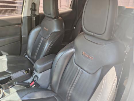 FIAT Toro 2.0 16V 4P VOLCANO 4WD TURBO DIESEL AUTOM�TICO, Foto 4