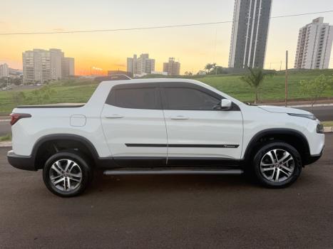 FIAT Toro 2.4 16V 4P FREEDOM MULTIAIR FLEX AUTOM�TICO, Foto 1