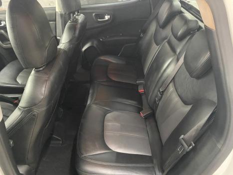 FIAT Toro 2.4 16V 4P FREEDOM MULTIAIR FLEX AUTOM�TICO, Foto 6