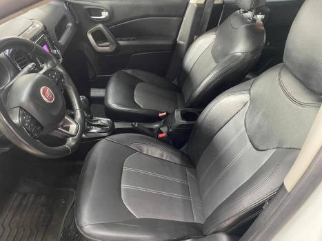 FIAT Toro 2.4 16V 4P FREEDOM MULTIAIR FLEX AUTOM�TICO, Foto 12