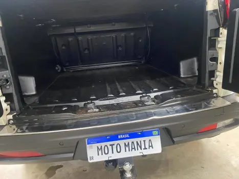 FIAT Toro 2.4 16V 4P FREEDOM MULTIAIR FLEX AUTOM�TICO, Foto 16