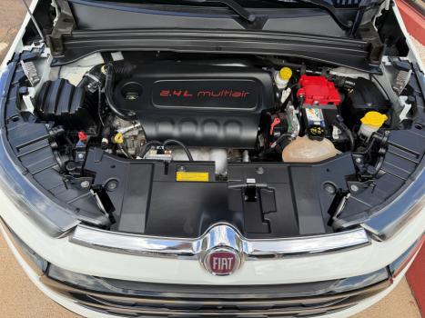 FIAT Toro 2.4 16V 4P MULTIAIR FLEX VOLCANO AUTOM�TICO, Foto 15