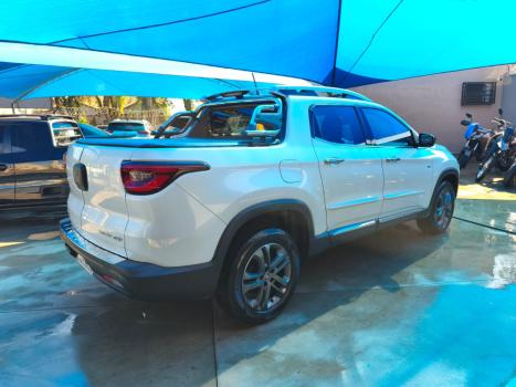 FIAT Toro 2.4 16V 4P MULTIAIR FLEX VOLCANO AUTOM�TICO, Foto 5