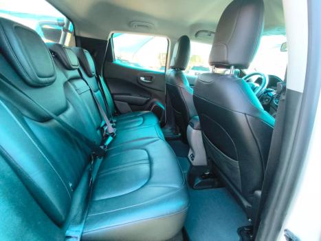 FIAT Toro 2.4 16V 4P MULTIAIR FLEX VOLCANO AUTOM�TICO, Foto 7