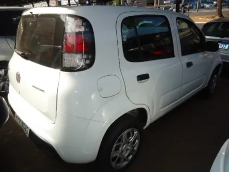 FIAT Uno 1.0 4P FLEX ATTRACTIVE, Foto 6 FIAT Uno 1.0 4P FLEX ATTRACTIVE, Foto 6
