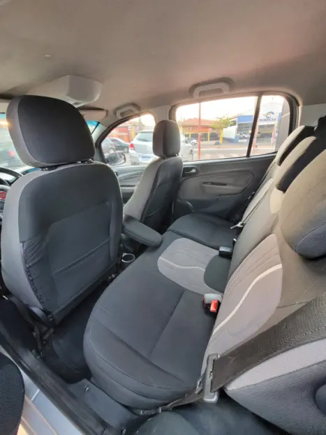 FIAT Uno 1.0 4P FLEX WAY, Foto 5