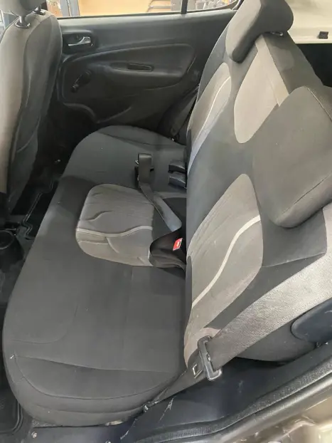 FIAT Uno 1.0, Foto 10