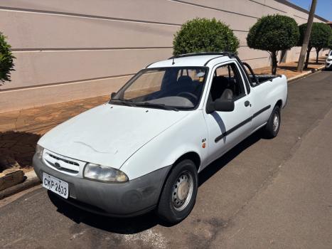 FORD Courier 1.3 CLX, Foto 2