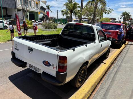 FORD Courier 1.6 L, Foto 2 FORD Courier 1.6 L, Foto 2