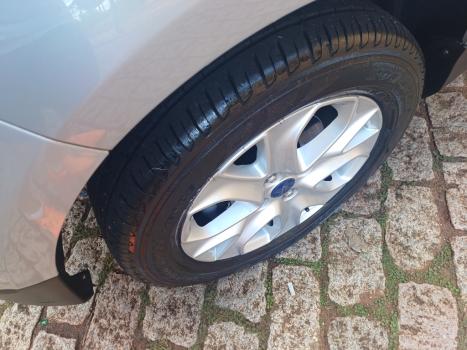 FORD Ecosport 2.0 16V 4P FLEX TITANIUM AUTOMÁTICO, Foto 3 FORD Ecosport 2.0 16V 4P FLEX TITANIUM AUTOMÁTICO, Foto 3