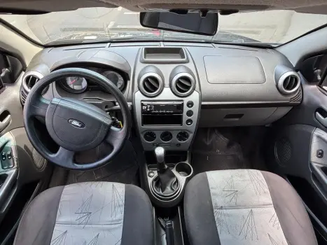 FORD Fiesta Hatch 1.6 4P FLEX, Foto 6