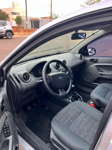 FORD Fiesta Hatch 1.0 4P, Foto 5
