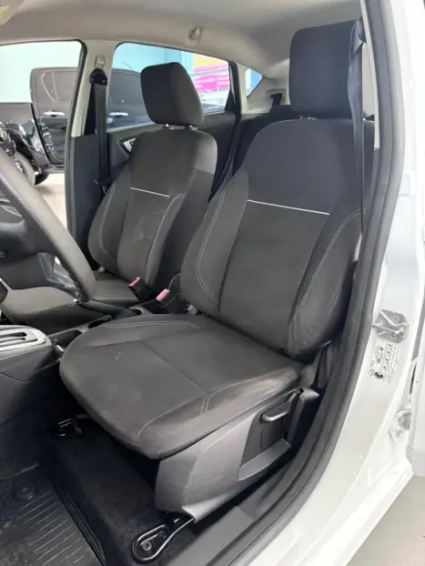 FORD Fiesta Hatch 1.6 16V 4P FLEX SE POWERSHIFT AUTOMTICO, Foto 15