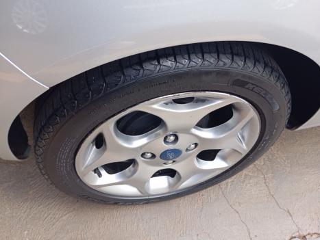 FORD Fiesta Hatch 1.6 16V 4P SE FLEX, Foto 3