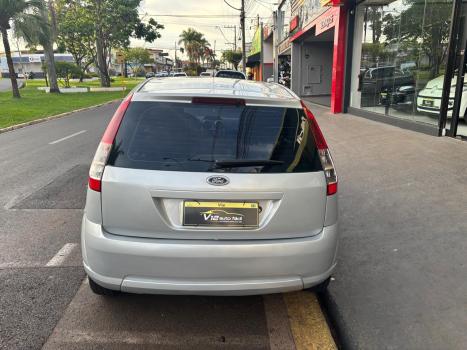 FORD Fiesta Hatch 1.6 4P FLEX, Foto 4