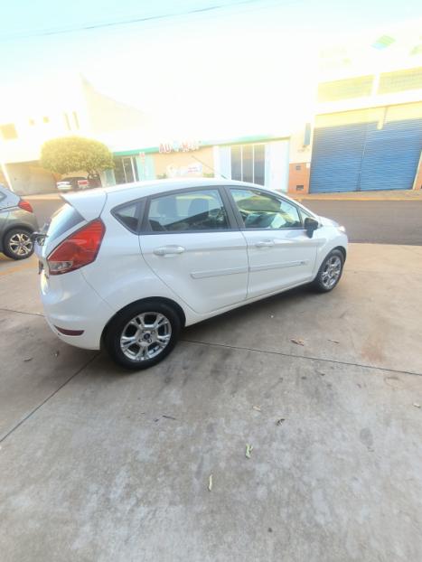 FORD Fiesta Hatch 1.5 16V 4P S FLEX, Foto 3