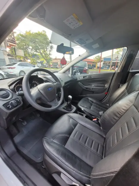 FORD Fiesta Hatch 1.5 16V 4P S FLEX, Foto 4
