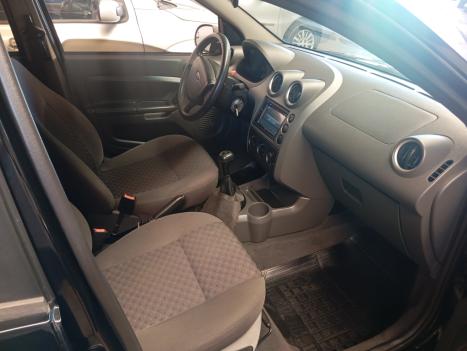 FORD Fiesta Hatch 1.6 4P FLEX, Foto 4