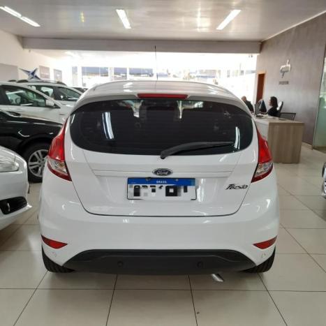 FORD Fiesta Hatch 1.6 4P FLEX SE POWERSHIFT AUTOM�TICO, Foto 4
