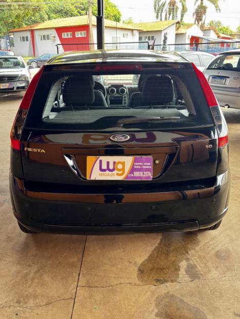 FORD Fiesta Hatch 1.6 4P FLEX, Foto 2