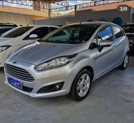 FORD Fiesta Hatch 1.6 16V 4P FLEX SE POWERSHIFT AUTOM�TICO, Foto 3