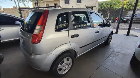 FORD Fiesta Hatch 1.0 4P, Foto 2