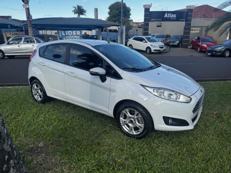 FORD Fiesta Hatch 1.5 16V 4P S FLEX, Foto 2