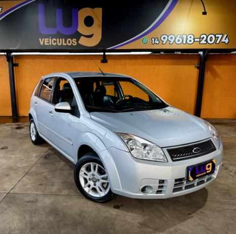 FORD Fiesta Hatch 1.6, Foto 1