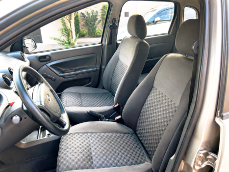 FORD Fiesta Hatch 1.0 4P, Foto 6