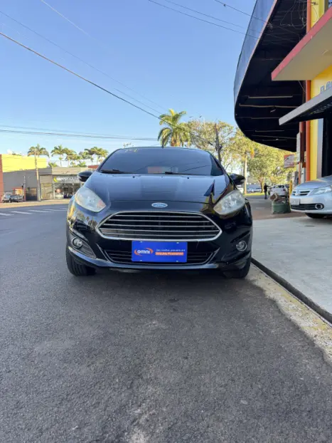 FORD Fiesta Hatch 1.5 16V 4P S FLEX, Foto 2