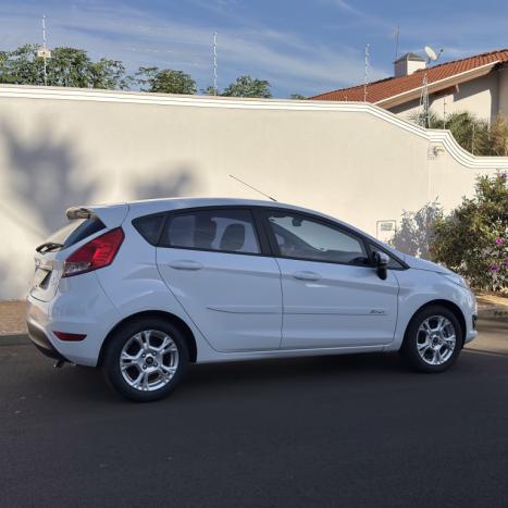 FORD Fiesta Hatch 1.6 16V 4P SE FLEX, Foto 3