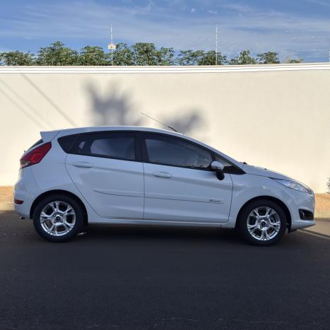 FORD Fiesta Hatch 1.6 16V 4P SE FLEX, Foto 5