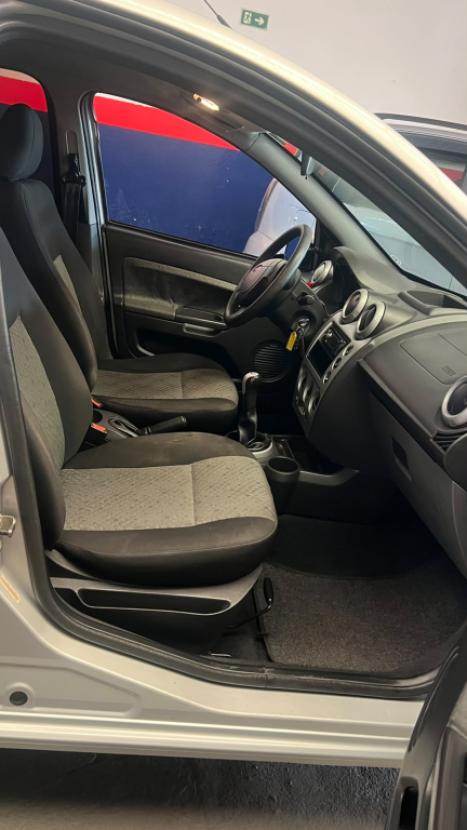 FORD Fiesta Hatch 1.6 4P CLASS FLEX, Foto 2