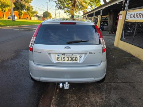 FORD Fiesta Hatch 1.6 4P, Foto 2