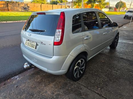 FORD Fiesta Hatch 1.6 4P, Foto 6