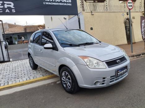 FORD Fiesta Hatch 1.6 CLASS, Foto 2